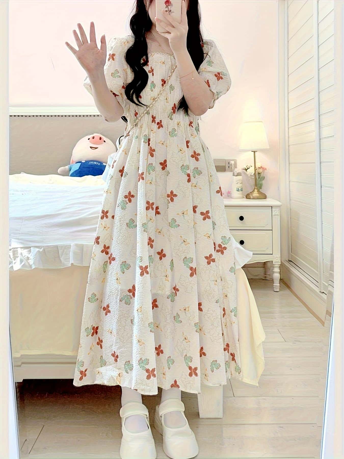 【レトロ可愛い】 ワンピース レディース ロングワンピース マキシ丈 ワンピ 花柄 総柄 スクエアネック ボリューム袖 半袖 ウエストマーク シャーリング 体型カバー 着痩せ 細見え 二の腕カバー フレンチ フェミニン きれいめ 旅行 リゾート デート 春 夏 春夏
