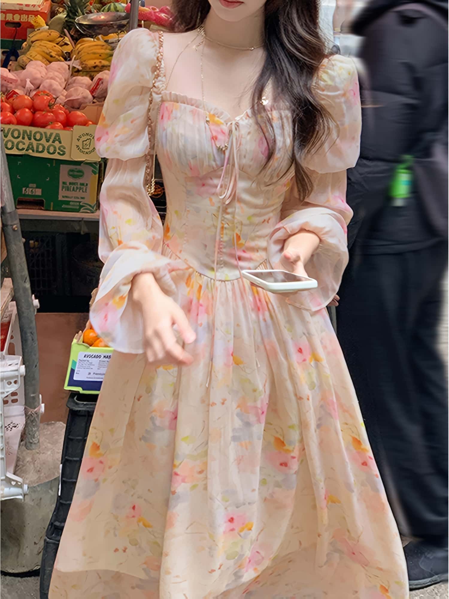 ワンピース レディース 花柄 ロングワンピース スクエアネック シフォン Aライン ミモレ丈 長袖 ボリューム袖 ギャザー 大人可愛い フェミニン 清楚 きれいめ 体型カバー 着痩せ 二の腕カバー 細見え 軽やか シワになりにくい 洗える 裏地付き デート お呼ばれ 女子会