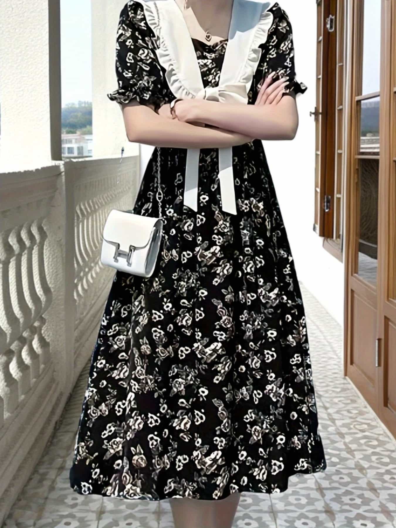 【大人可愛い】花柄 ワンピース ロングワンピース セーラーカラー リボン レディース 半袖 Aライン ハイウエスト 小花柄 ロング丈 マキシ丈 体型カバー 着痩せ 脚長効果 細見え 二の腕カバー 清楚 きれいめ フェミニン ガーリー レトロ フレンチ 春 夏 秋 黒 ブラック