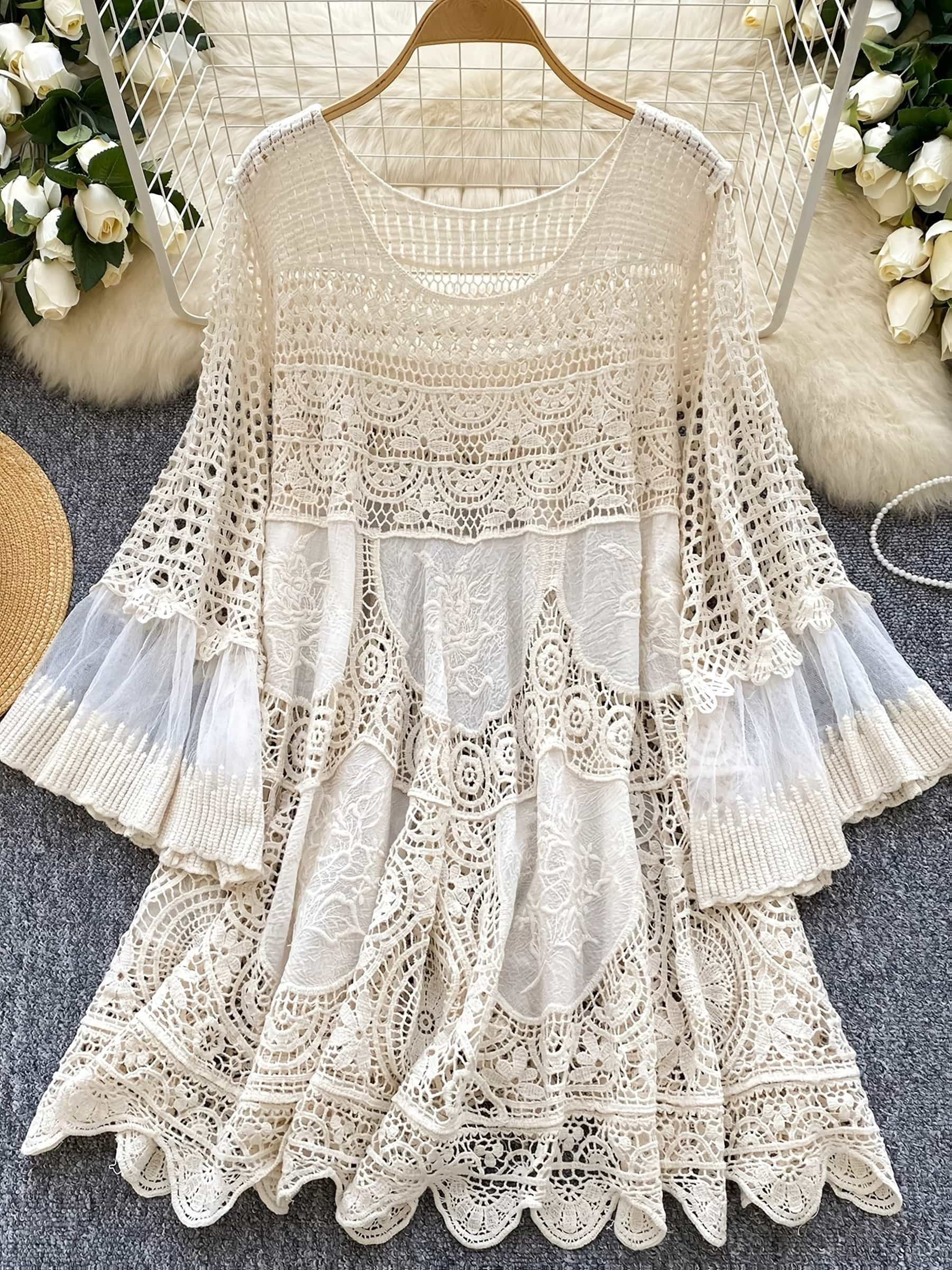 【ボヘミアン】レース ワンピース チュニック かぎ編み 透かし編み レディース 長袖 総レース 刺繍 花柄 ベルスリーブ フレアスリーブ ロングワンピース Aライン 重ね着 レイヤード 透け感 シアー クルーネック 丸首 ゆったり 体型カバー 二の腕カバー 着痩せ|Yokos