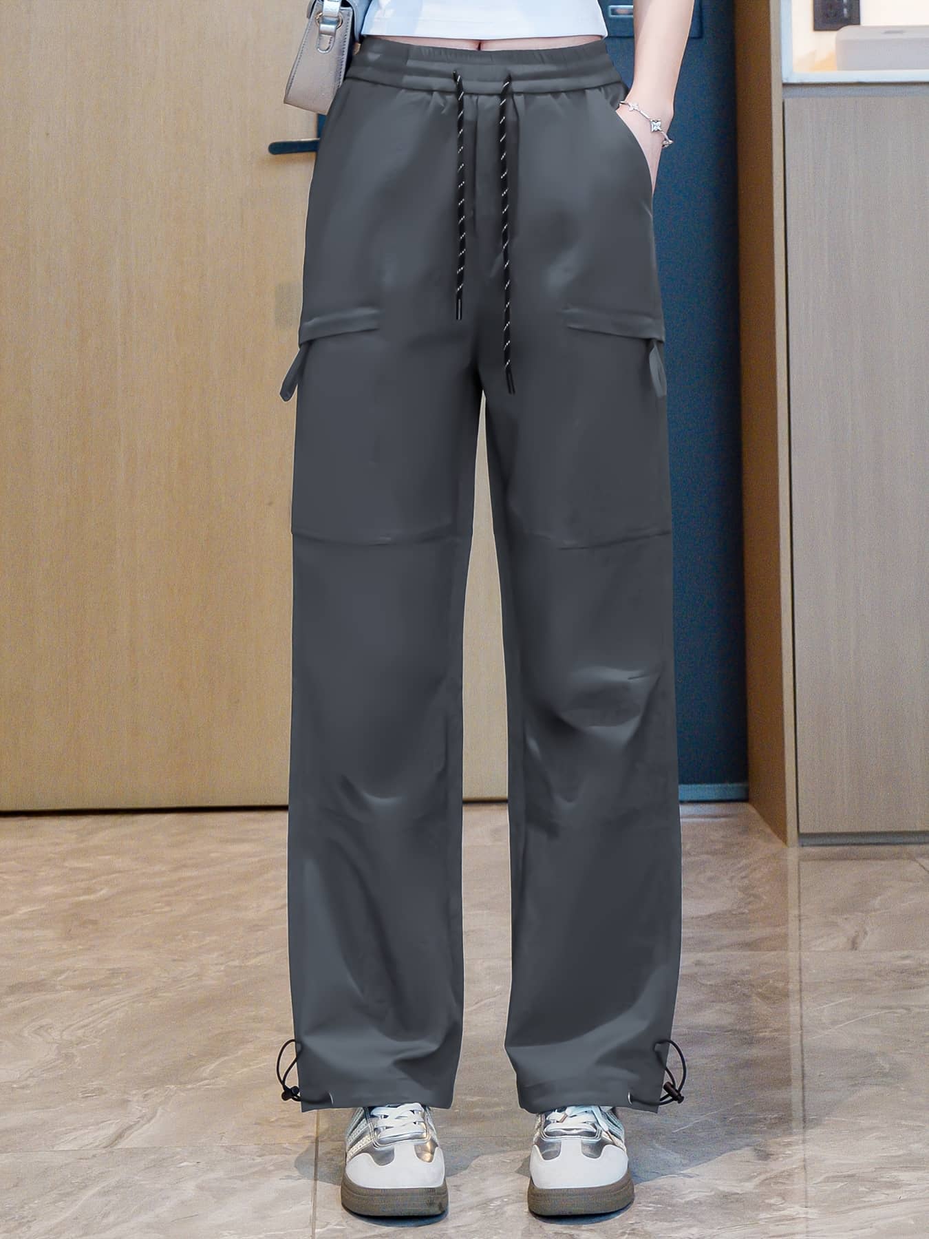 カーゴパンツ レディース ワークパンツ ワイドパンツ ズボン ロングパンツ ストレート ボトムス ウエストゴム ドロスト 裾絞り 裾ドローコード 調整可能 体型カバー ゆったり 着痩せ 脚長 美脚 動きやすい 楽ちん アウトドア キャンプ 登山 釣り ハイキング 散歩|Yokos