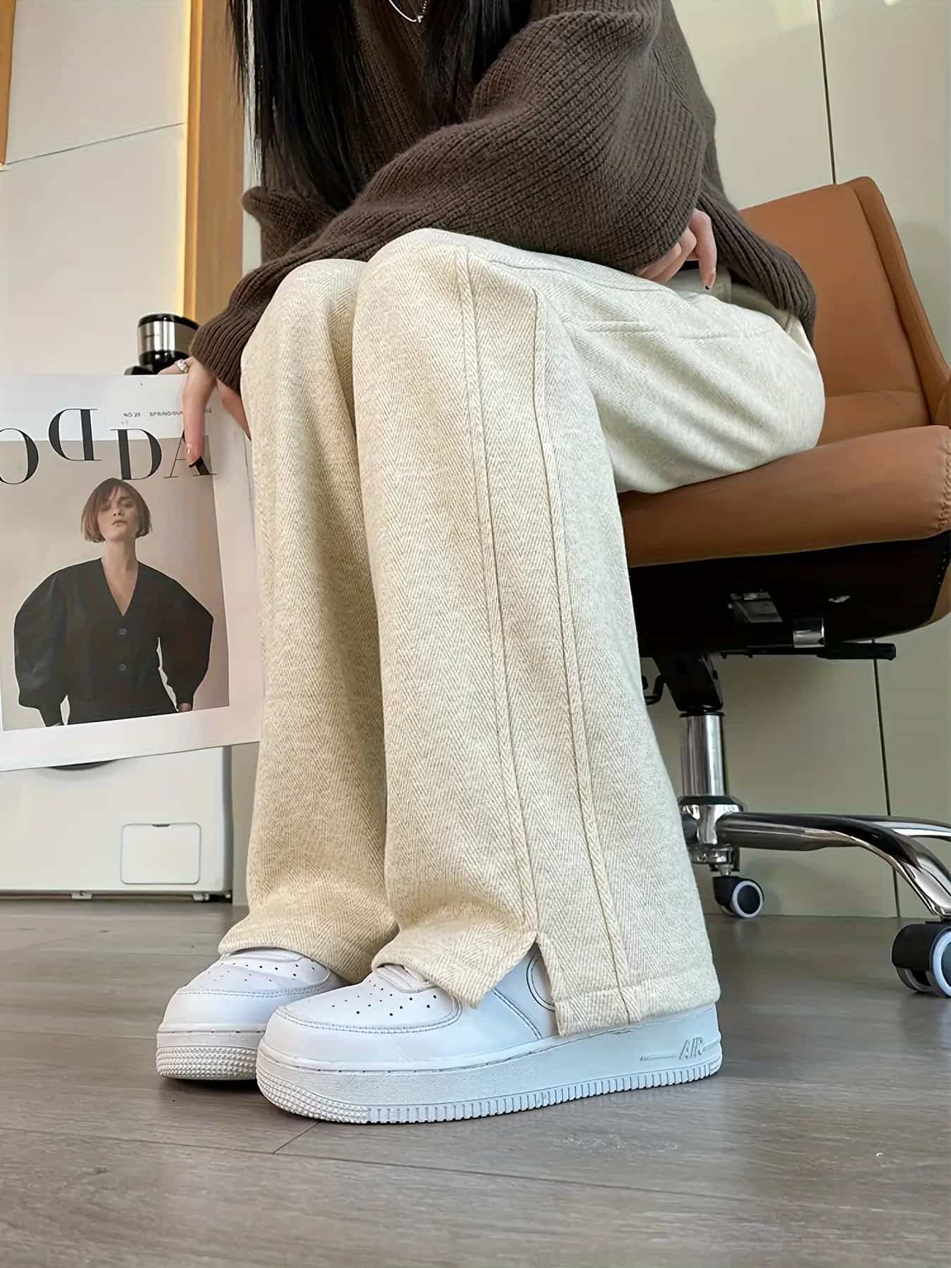 【スリット入】ワイドパンツ レディース ストレートパンツ 秋冬 センターライン ピンタック ボトムス ズボン 長ズボン ロングパンツ ウエストゴム 楽ちん 厚手 暖かい あったか 防寒 ストレッチ 伸縮性 ゆったり 体型カバー 着痩せ 脚長 美脚 部屋着 ルームウェア 通勤
