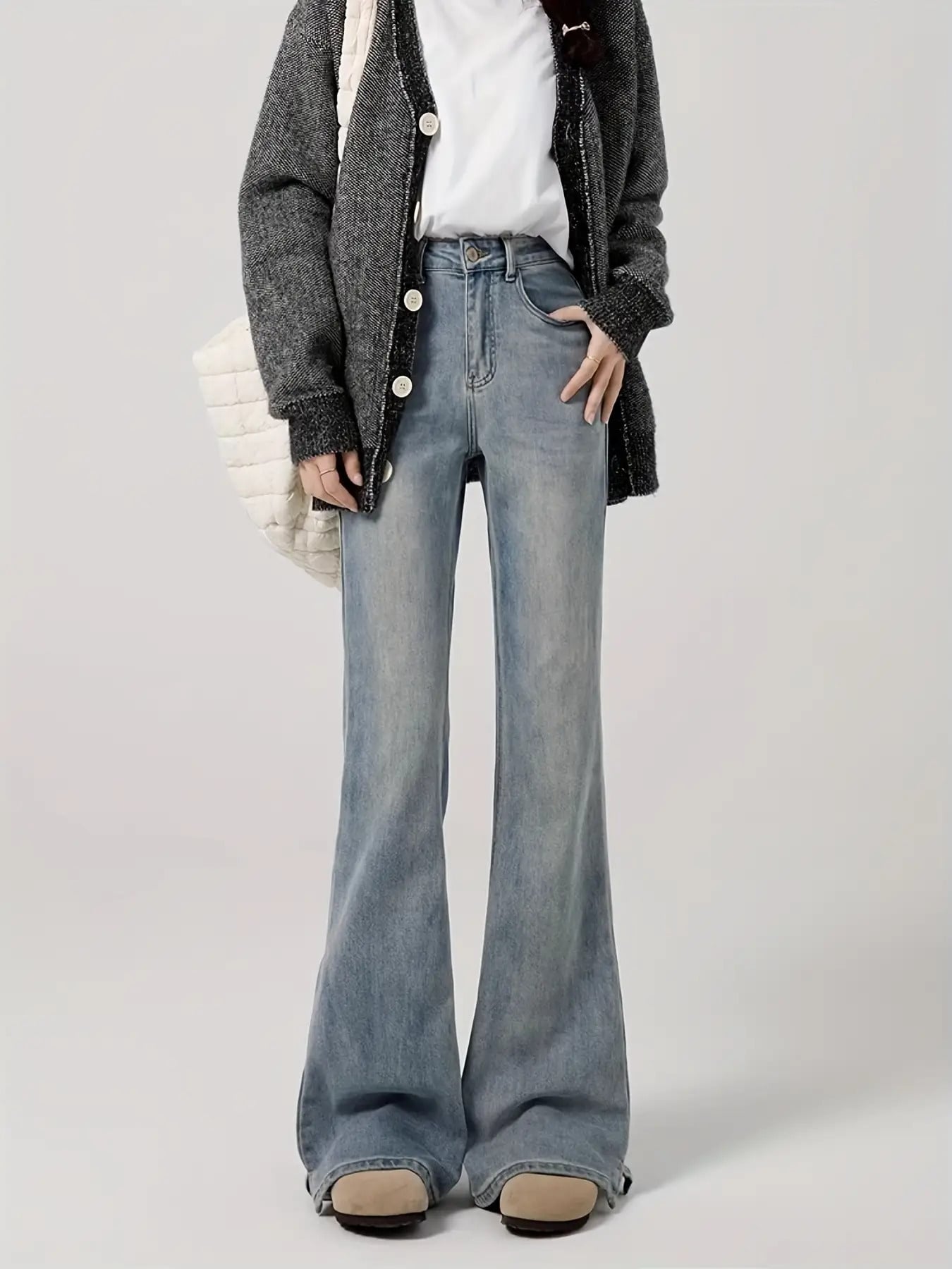 【美脚効果】デニム パンツ レディース ブーツカット ベルボトム ジーンズ ジーパン ハイウエスト ロング ズボン ボトムス 足長 脚長 着痩せ 体型カバー 細見え カジュアル きれいめ 大人可愛い 韓国 ファッション 春 夏 秋 冬 通勤 オフィス OL デイリー ユーズド風｜Yokos