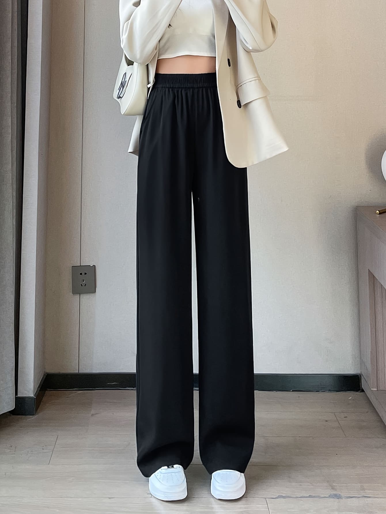【接触冷感】ワイドパンツ レディース スラックス ストレートパンツ きれいめ 落ち感 ボトムス ズボン ロングパンツ ウエストゴム 楽ちん 涼しい 冷感 薄手 ゆったり 体型カバー 着痩せ 脚長 美脚 黒 ブラック オフィス 通勤 OL ママコーデ 春 夏 秋 20代 30代 40代