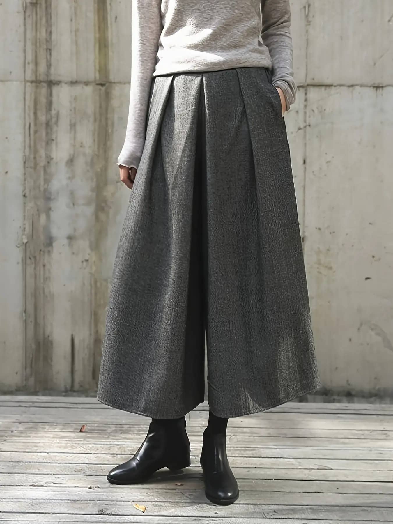 【タック入り】 ワイドパンツ レディース ウールライク ガウチョパンツ スカーチョ ズボン ボトムス 九分丈 アンクル丈 ウエストゴム ゆったり Aライン 体型カバー 着痩せ 細見え 暖かい 防寒 厚手 起毛 秋 冬 秋冬 カジュアル きれいめ オフィス 通勤 OL ママ 20代
