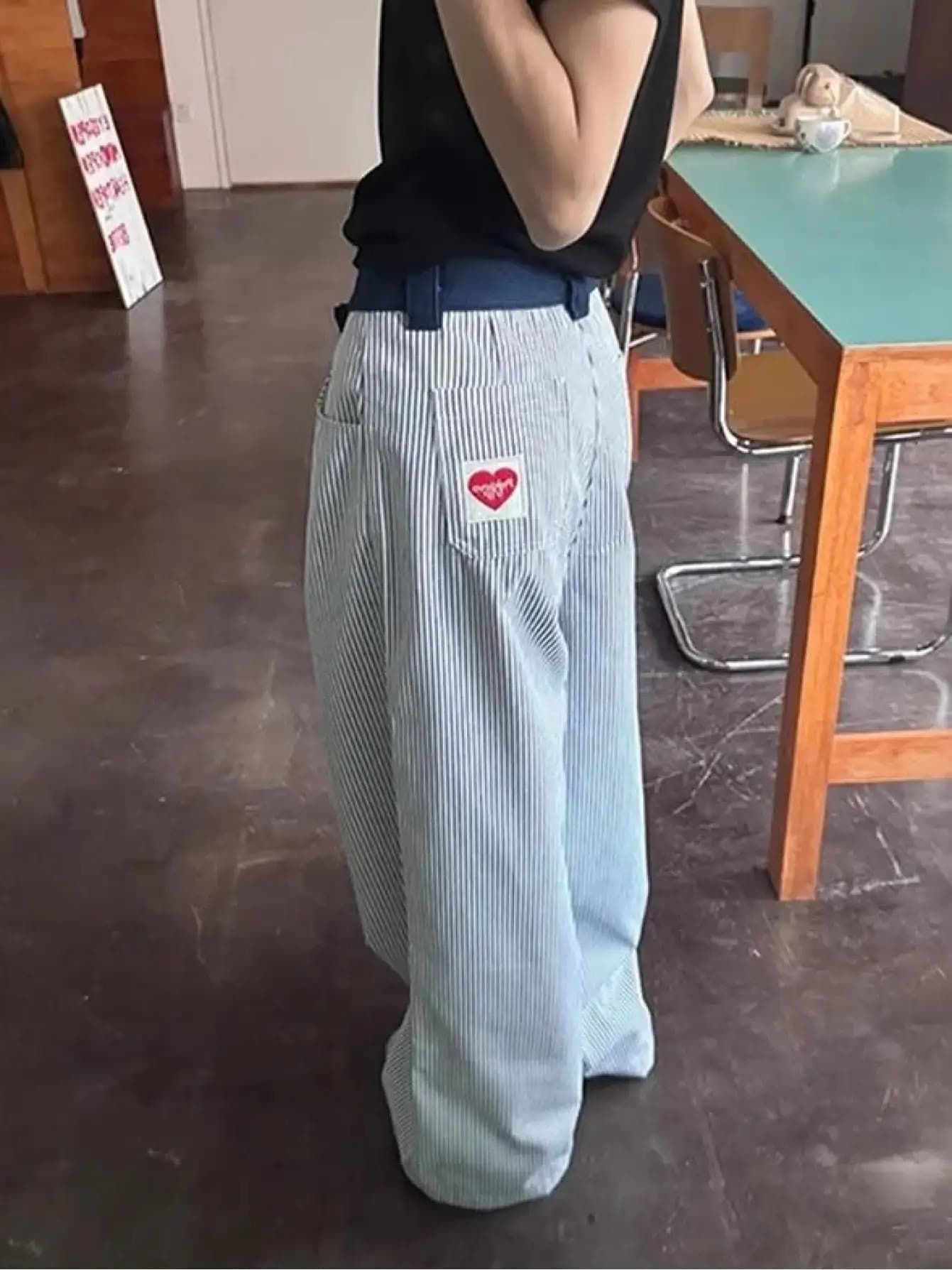 【ハート刺繍】ストライプ パンツ レディース デニム ヒッコリー ワイドパンツ ワークパンツ ズボン ボトムス ストレート ハイウエスト アメカジ ヴィンテージ風 レトロ カジュアル ロング丈 ゆったり 体型カバー 脚長 美脚 痩せ見え 大人可愛い ボーイッシュ
