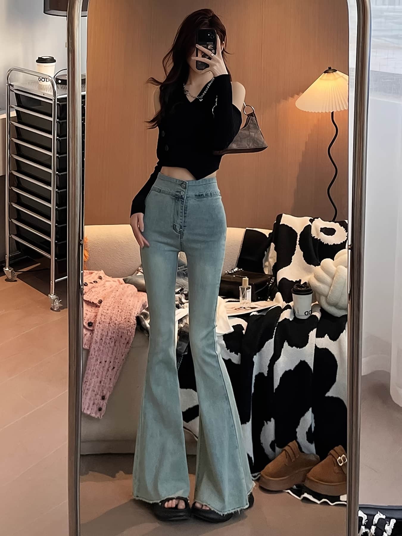 【脚長美脚】ハイウエスト デニムパンツ レディース ベルボトム ジーンズ ジーパン ズボン ロング丈 ブーツカット マーメイド シルエット ウォッシュ加工 ライトブルー 切りっぱなし 体型カバー 着痩せ 細見え 痩せ見え ストレッチ 20代 30代 40代 通勤 OL 通学