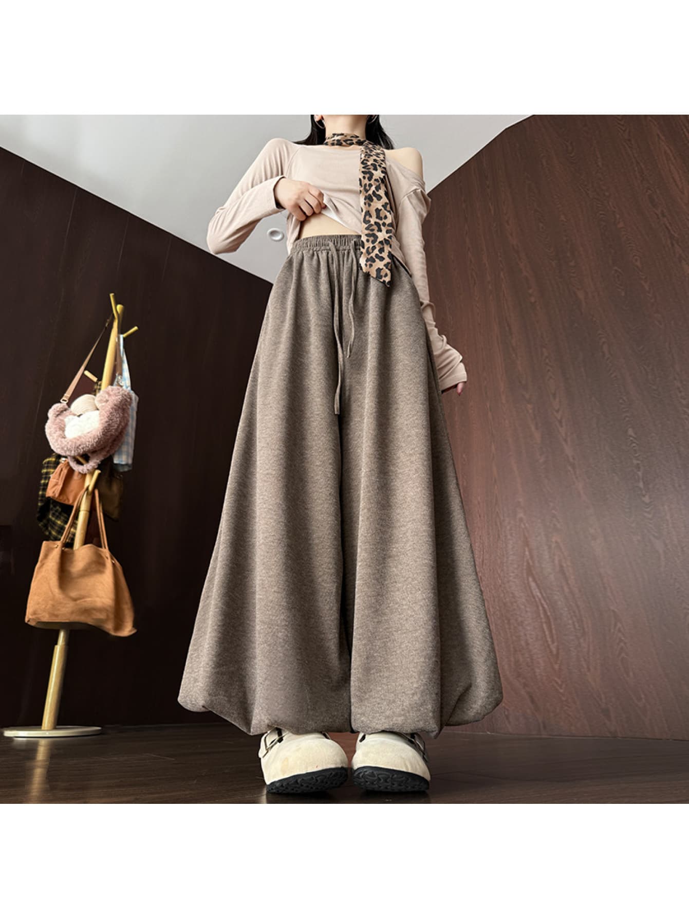 【体型カバー】ワイドパンツ レディース ニットパンツ バルーンパンツ 裾絞り サーカスパンツ コクーン ガウチョパンツ スカーチョ ズボン ボトムス ウエストゴム ドロスト 無地 ゆったり リラックス 楽ちん 暖か 起毛 ウール調 厚手 秋 冬 秋冬 大きいサイズ