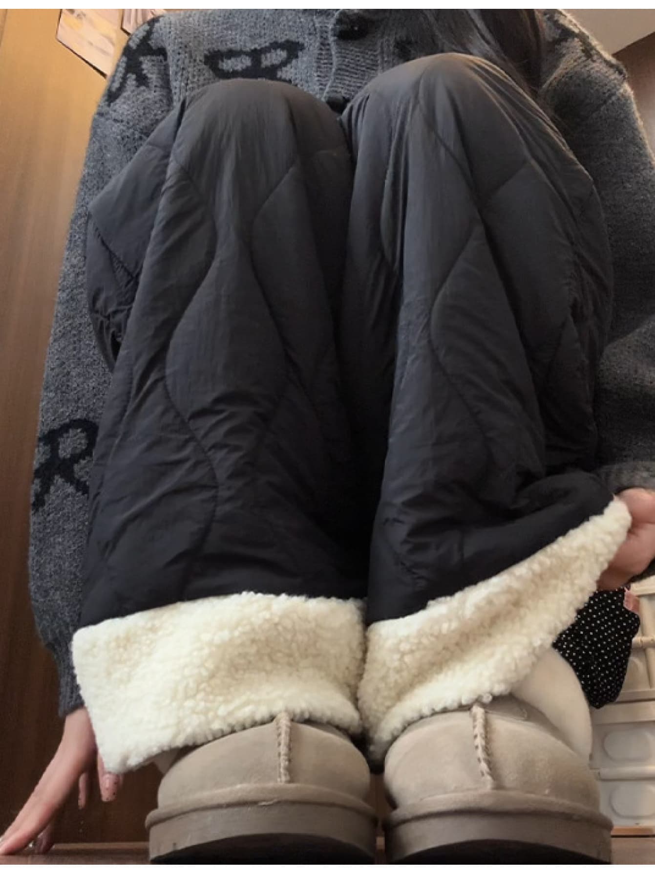 【暖か裏ボア】ワイドパンツ キルティングパンツ レディース 裏起毛 ボトムス ズボン 防寒 冬用 ロングパンツ キルト ストレートパンツ ウエストゴム 楽ちん 厚手 保温 蓄熱 暖かい もこもこ ふわふわ 体型カバー 着痩せ 細見え ゆったり 部屋着 ルームウェア｜Yokos