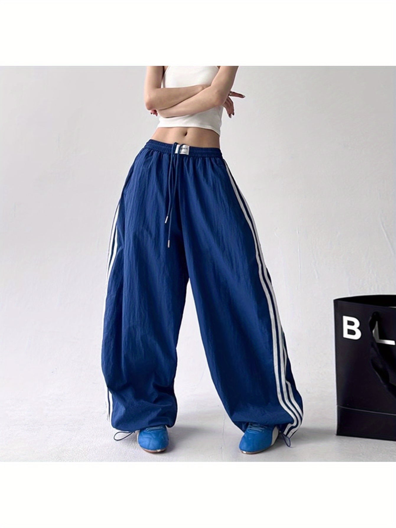 【サイドライン】トラックパンツ レディース ワイドパンツ スウェットパンツ ズボン ダンス ヒップホップ ストリート ジャージ アメカジ ラインパンツ ロングパンツ オーバーサイズ ゆったり 楽ちん ウエストゴム ドロスト 体型カバー 脚長 美脚 細見え 着痩せ