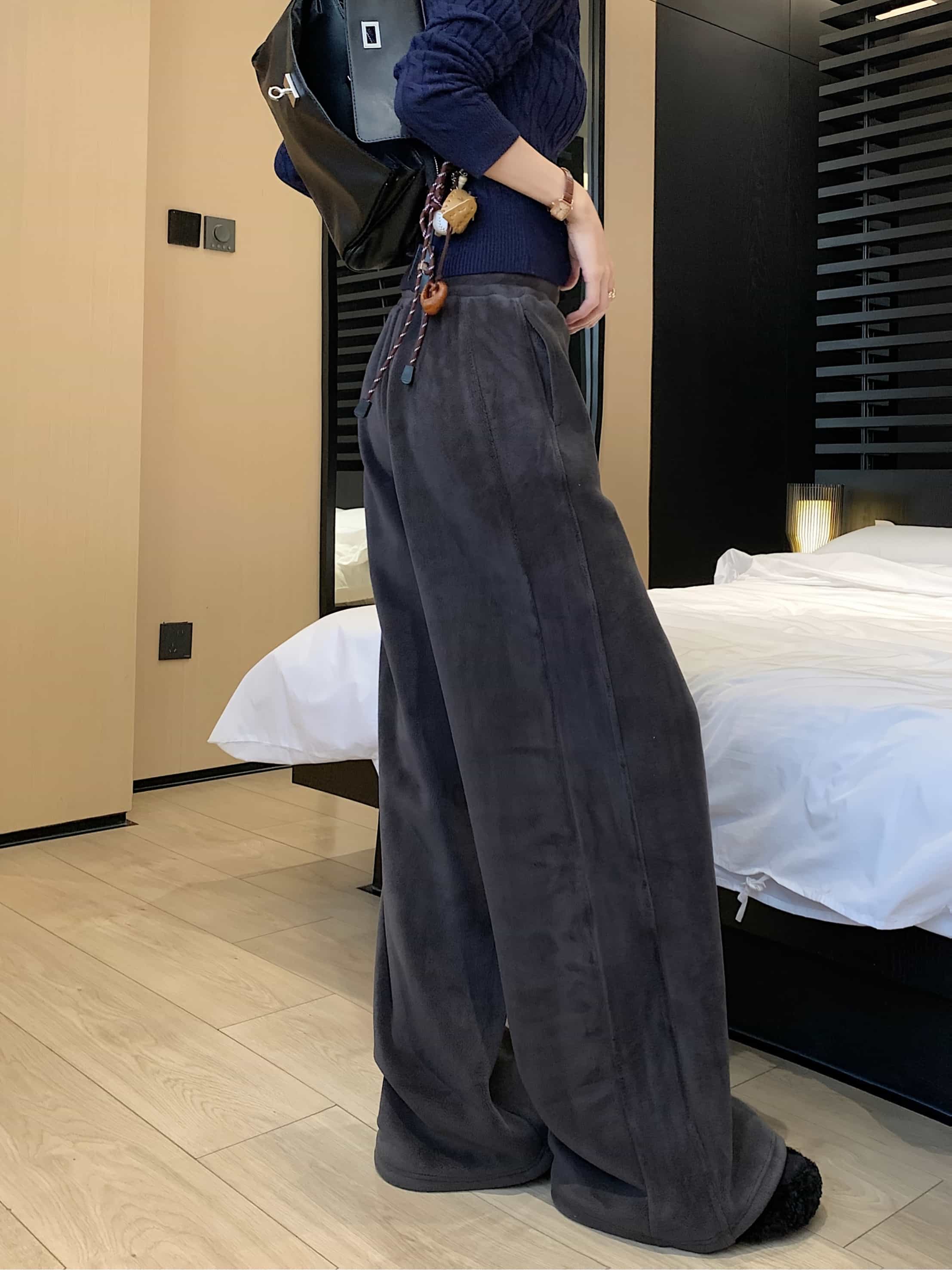 ワイドパンツ レディース 裏起毛 暖かい 冬 パンツ ベロア風 ボトムス ズボン 長ズボン ロングパンツ ウエストゴム 楽ちん ゆったり 体型カバー 着痩せ 脚長 美脚 センターライン ピンタック オフィス 通勤 部屋着 ルームウェア ママコーデ ワンマイルウェア 秋冬 秋物