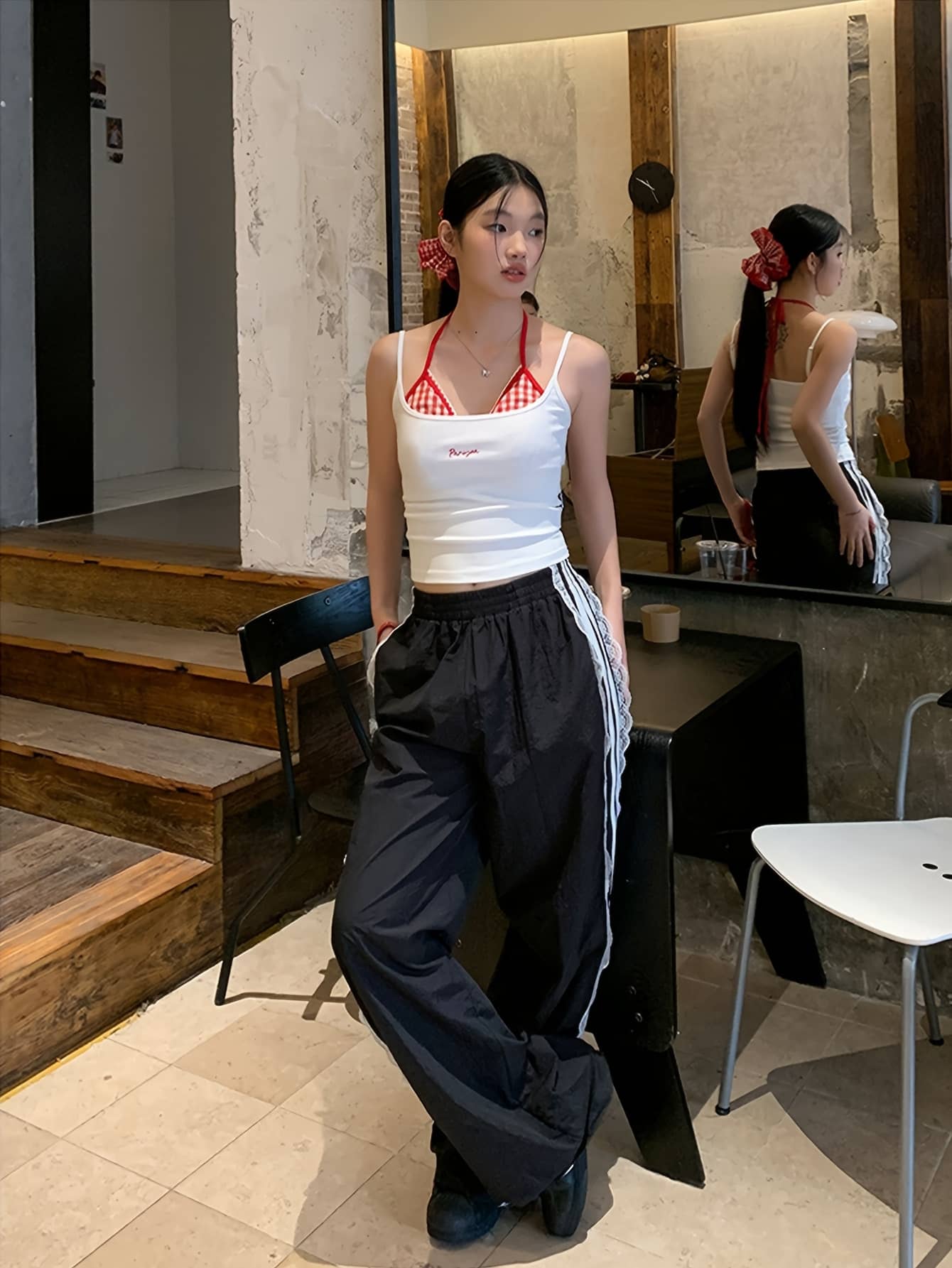 【サイドレース】 ワイドパンツ レディース ラインパンツ サイドライン ズボン トラックパンツ ジャージ 下 ロング ボトムス ゆったり 太め ウエストゴム 紐付き ポケット レース 切替 異素材 バイカラー ストライプ 体型カバー 着痩せ 脚長 楽ちん 韓国 ファッション