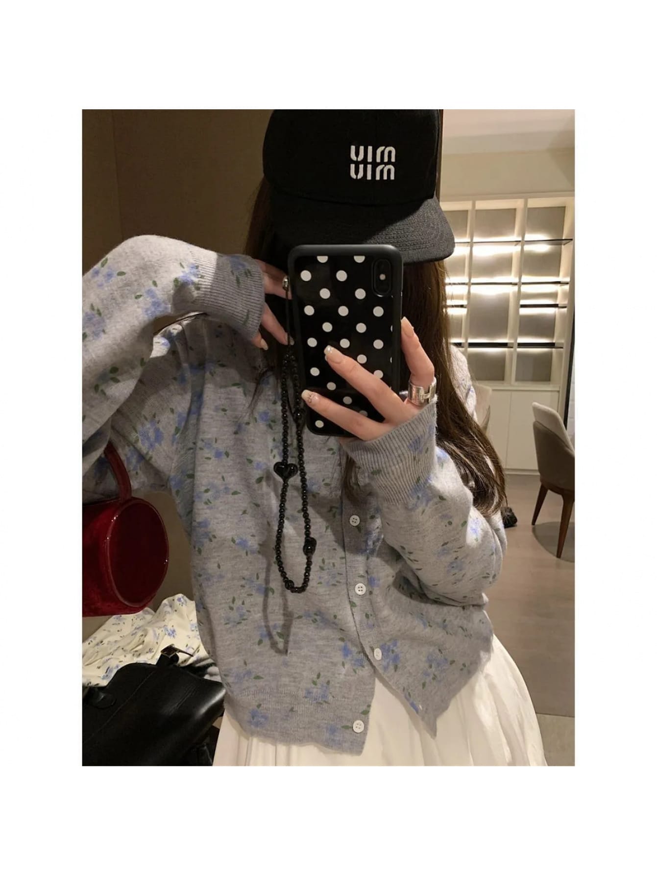 【大人可愛い】カーディガン レディース 花柄 ニット セーター 小花柄 Vネック トップス 長袖 羽織り 前開き 総柄 柔らかい カシミヤタッチ 韓国風 レトロ フェミニン きれいめ カジュアル オフィス 通勤 デート 20代 30代 ショート丈 着痩せ 細見え 楽ちん 春 秋 冬｜Yokos