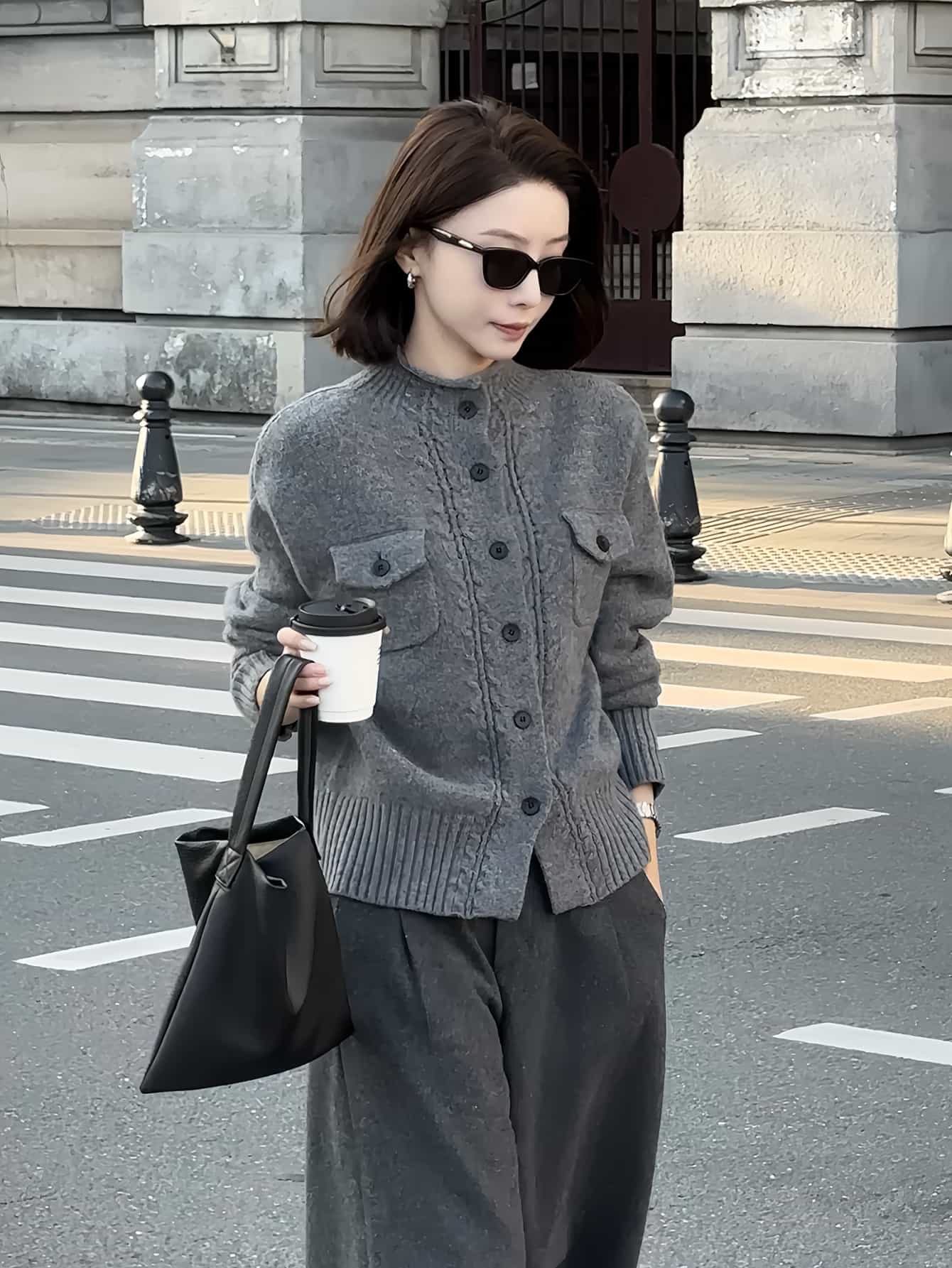 【ハイネック】ニット カーディガン レディース セーター 長袖 前開き 羽織り トップス 厚手 リブ編み ポケット付 ゆったり 体型カバー 着痩せ モックネック 立ち襟 オフィス 通勤 OL 通学 カジュアル 秋服 冬服 秋冬 暖かい 柔らかい ウールタッチ きれいめ
