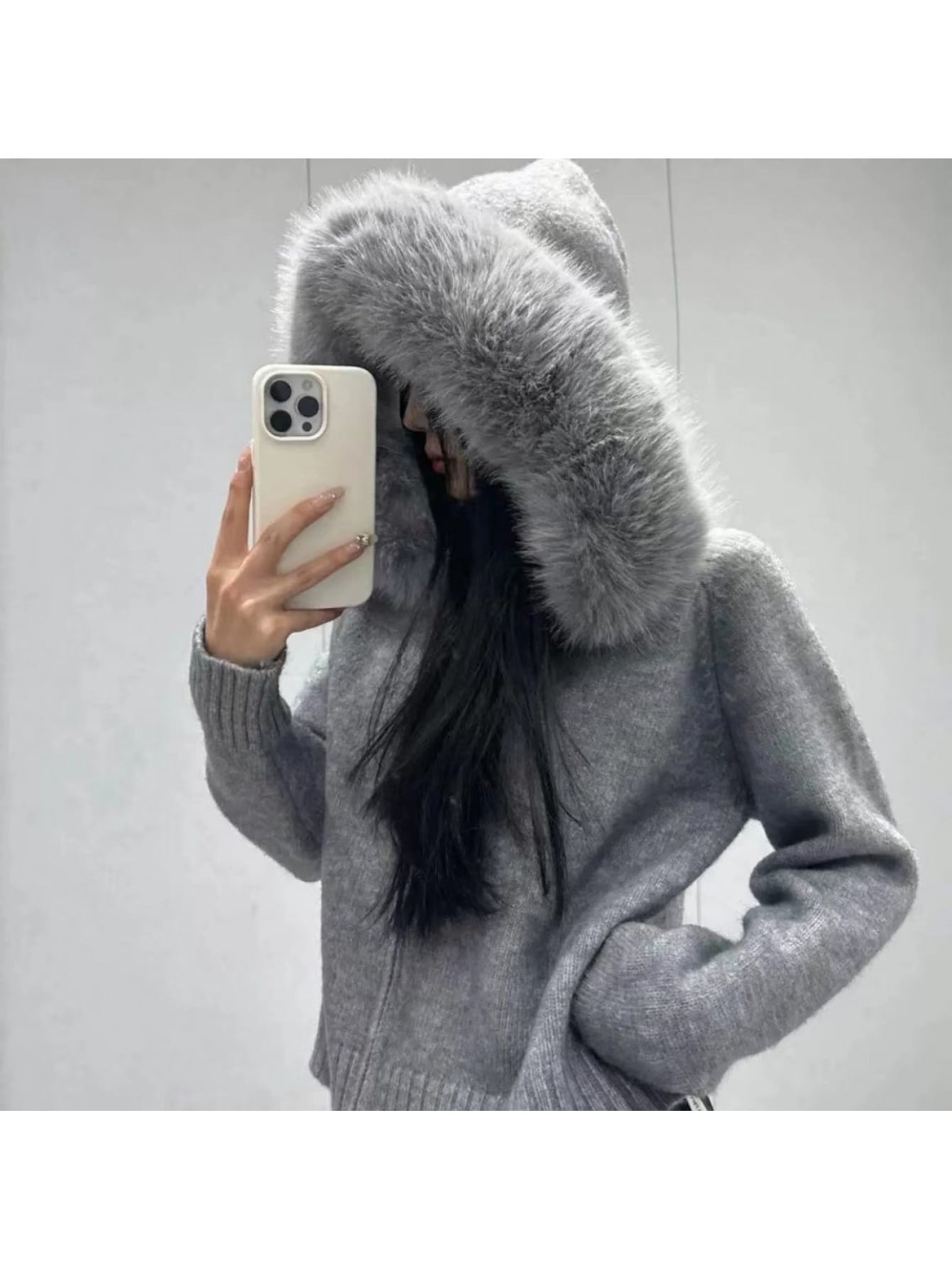 【小顔効果】ニットパーカー レディース フェイクファー フード付き ジップアップ カーディガン 厚手 もこもこ セーター トップス 羽織り アウター ショート丈 ゆったり 体型カバー 着痩せ ふわふわ シャギー エコファー ミンクタッチ 暖かい 防寒 秋冬 グレー