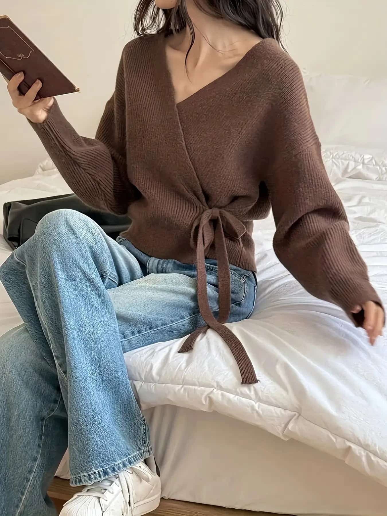 【カシュクール】 ニット カーディガン レディース セーター トップス 長袖 Vネック リボン ウエストマーク リブニット 羽織り 秋 冬 春 暖かい 柔らかい ストレッチ 体型カバー 着痩せ 細見え 二の腕カバー 大人可愛い きれいめ カジュアル オフィス 通勤 OL デート｜Yokos