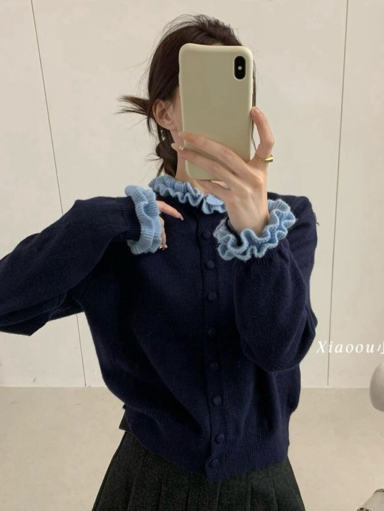 【大人可愛い】カーディガン ニット レディース トップス 長袖 フリル 配色 メロー セーター 羽織り クルーネック 丸首 襟付き 襟フリル 袖フリル きれいめ カジュアル レトロ エレガント フェミニン 着痩せ 体型カバー 二の腕カバー オフィス 通勤 通学 OL ママコーデ
