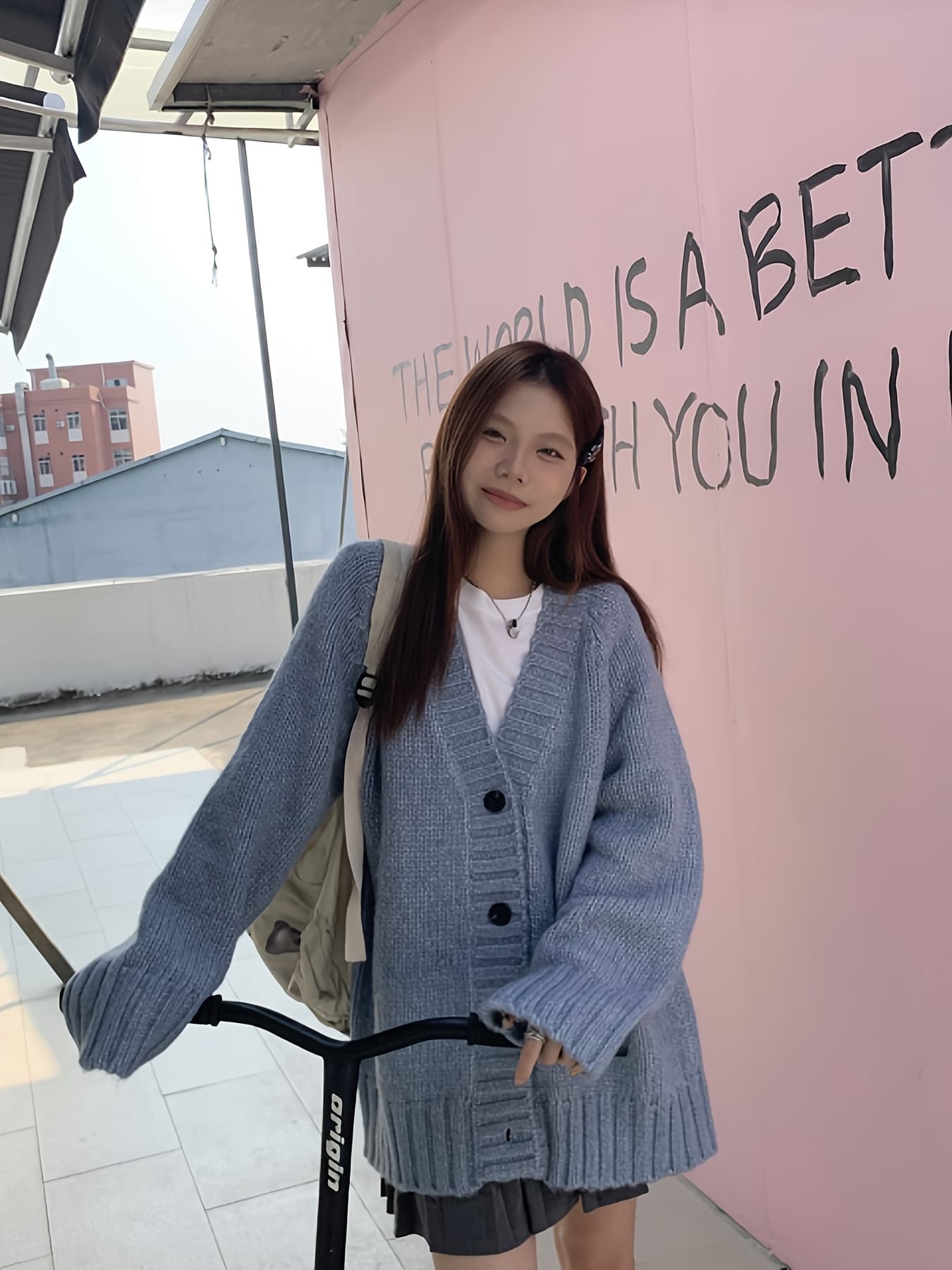 【ゆるっと可愛い】 ニット カーディガン レディース Vネック 厚手 オーバーサイズ ビッグシルエット トップス 羽織り 長袖 無地 シンプル セーター ざっくり もっちり 暖かい 体型カバー 着痩せ 華奢見え 二の腕カバー 20代 30代 40代 オフィス 通勤 通学 デート