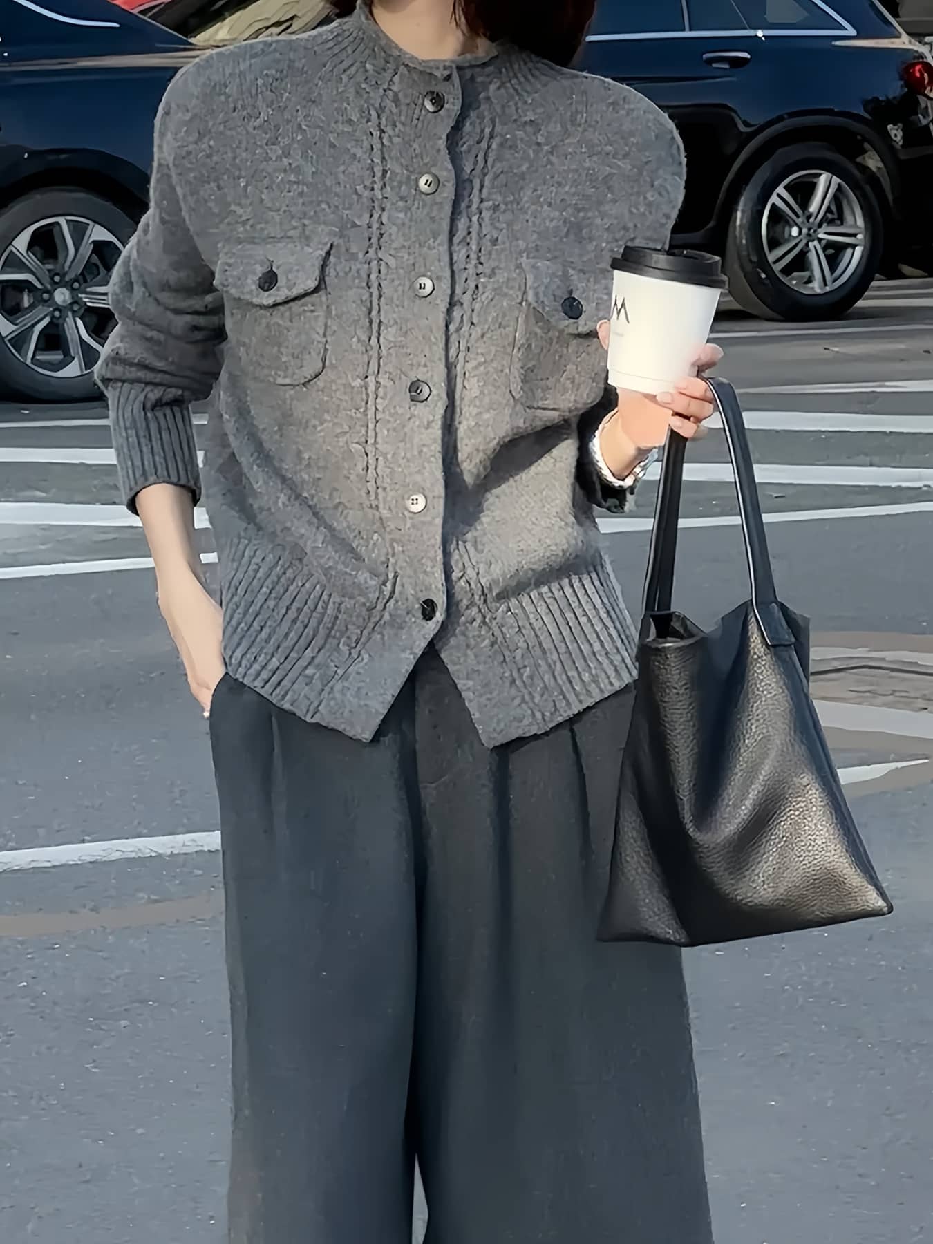 【スタンドカラー】 カーディガン レディース 秋冬 厚手 ニット ニットカーディガン ハイネック トップス 羽織り セーター 前開き ボタン 長袖 ポケット付き ゆったり 大きめ オーバーサイズ 体型カバー 着痩せ 二の腕カバー きれいめ カジュアル オフィス 通勤 OL