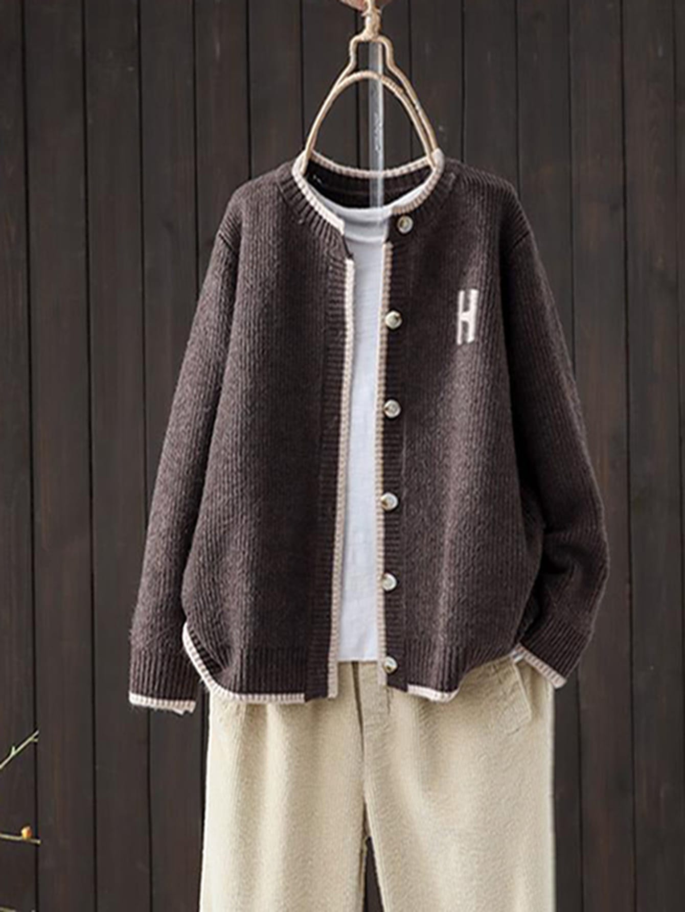 【配色パイピング】 カーディガン ニット セーター レディース 前開き クルーネック ラウンドネック トップス 長袖 羽織り アウター インナー 軽アウター リブニット バイカラー ロゴ ワンポイント ゆったり 体型カバー 着痩せ 華奢見え 大きいサイズ 楽ちん 暖かい 春
