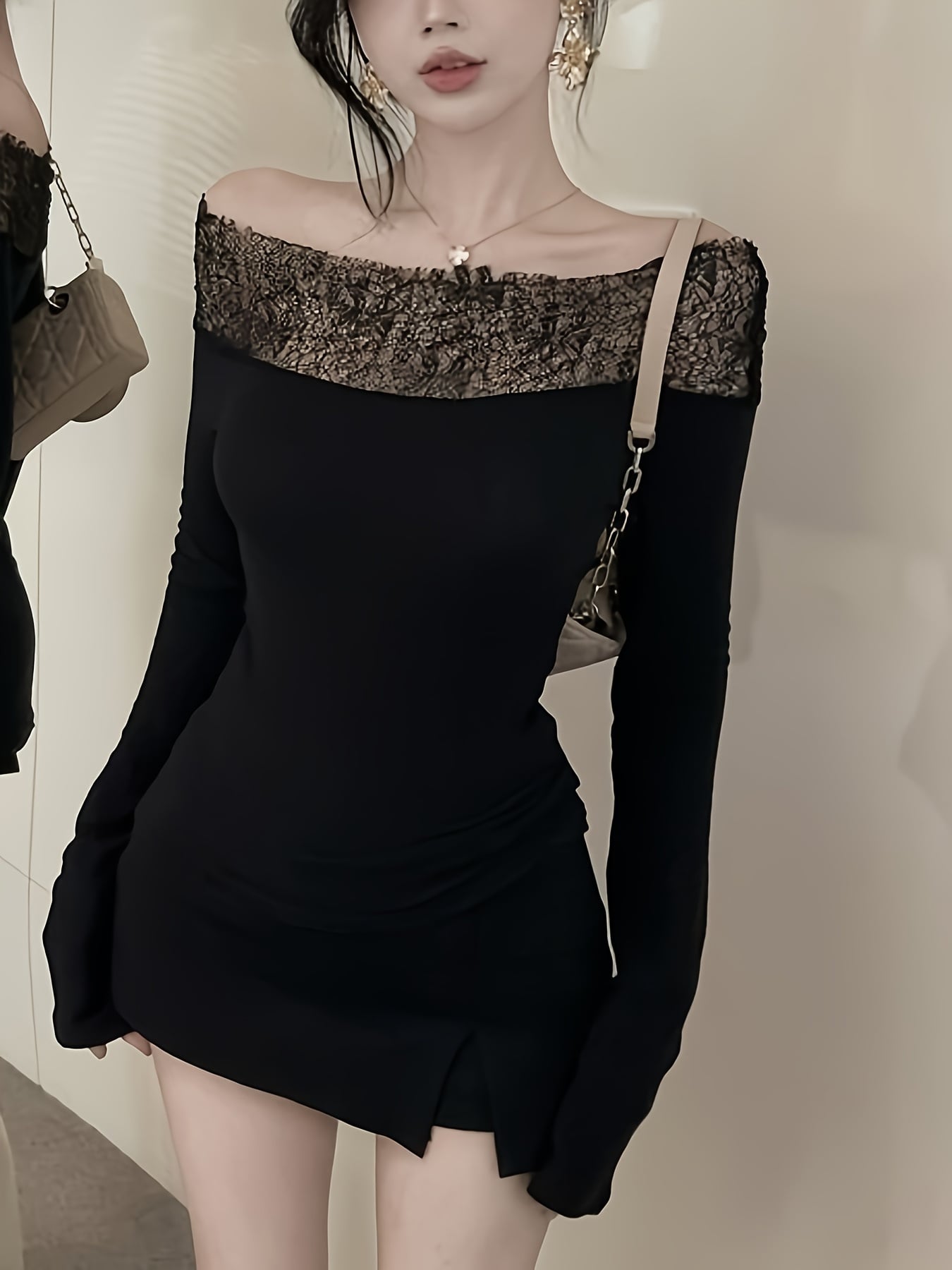 【オフショルダー】 レース トップス レディース カットソー 長袖 オフショル タイト セクシー 肩出し リブ tシャツ ロンt インナー 切替 透け感 スリム フィット 着痩せ 細見え 鎖骨出し 大人可愛い 韓国 きれいめ ギャル 20代 30代 40代 春 秋 冬 ブラック 黒