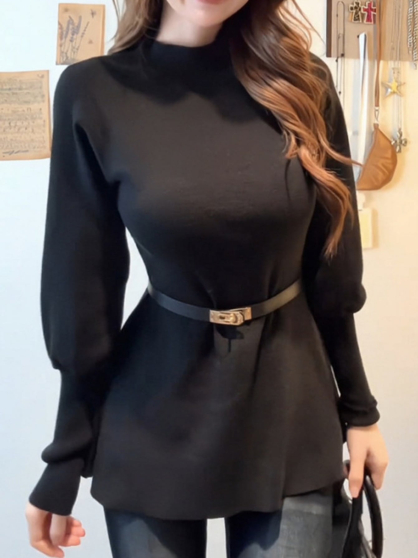 【体型カバー】チュニック トップス レディース ハイネック ボリューム袖 カットソー 長袖 Tシャツ 大きいサイズ ぽっちゃり 大人可愛い きれいめ オフィス 通勤 バルーンスリーブ モックネック ボトルネック ウエストマーク 着痩せ 細見え ベルト付き 二の腕カバー