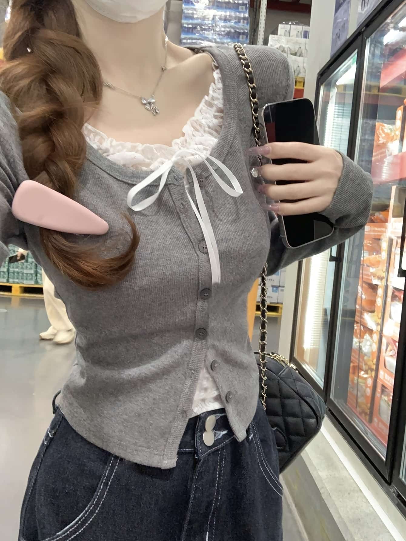 【大人可愛い】フェイクレイヤード レース トップス レディース 長袖 カットソー リボン付き ニットソー 襟付き 重ね着風 Ｔシャツ ロンT ブラウス プルオーバー タイト スリム フィット 着痩せ 細見え 華奢見え 無地 切り替え 配色 異素材 ボタン 春服 秋服
