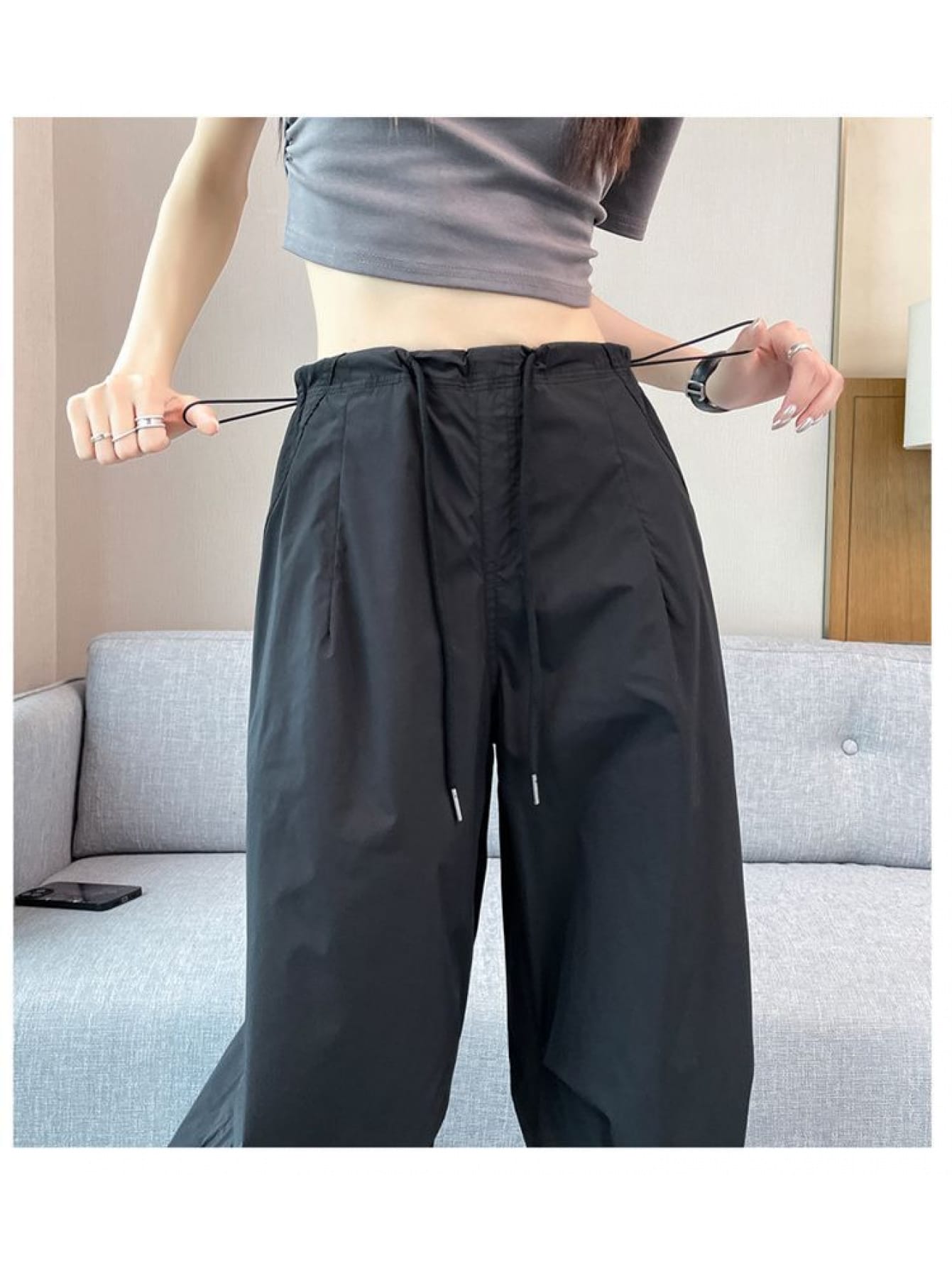 カーゴパンツ レディース ワークパンツ 裾絞り ダンス 衣装 ヒップホップ ストリート系 ボトムス ズボン ジョガーパンツ シャカシャカパンツ ナイロン風 ウエストゴム ドロスト 紐付き ゆったり ワイド 体型カバー 着痩せ 脚長 美脚 カジュアル スポーツ 練習着 春 夏