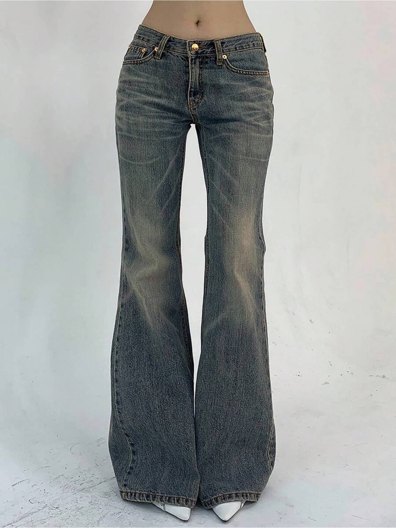 【ヴィンテージ風】デニム パンツ レディース ジーンズ ジーパン ローライズ フレアパンツ ブーツカット ベルボトム ストレッチ 伸縮 ウォッシュ加工 ユーズド感 ロング丈 ズボン 美脚 脚長 スリム タイト 着痩せ 細見え 体型カバー Y2K 韓国 ファッション ストリート
