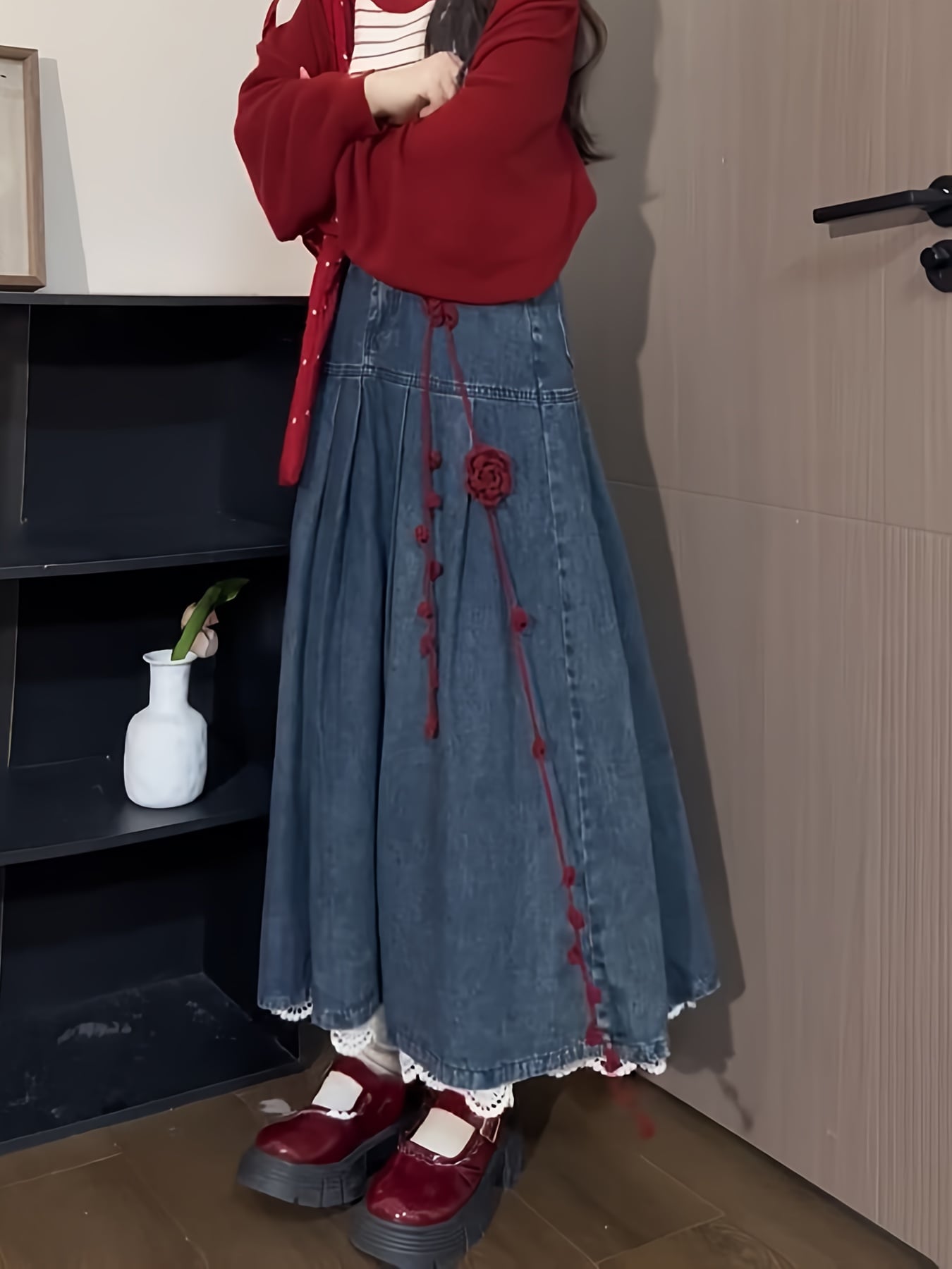【裾レース】デニムスカート ロング レディース マキシ丈 Aライン 刺繍 花飾り ボトムス ズボン ジーパン スカート ロングスカート 切り替え レトロ 森ガール 大人可愛い 体型カバー 着痩せ 細見え ウエストゴム カジュアル ガーリー お出かけ デート ヴィンテージ風