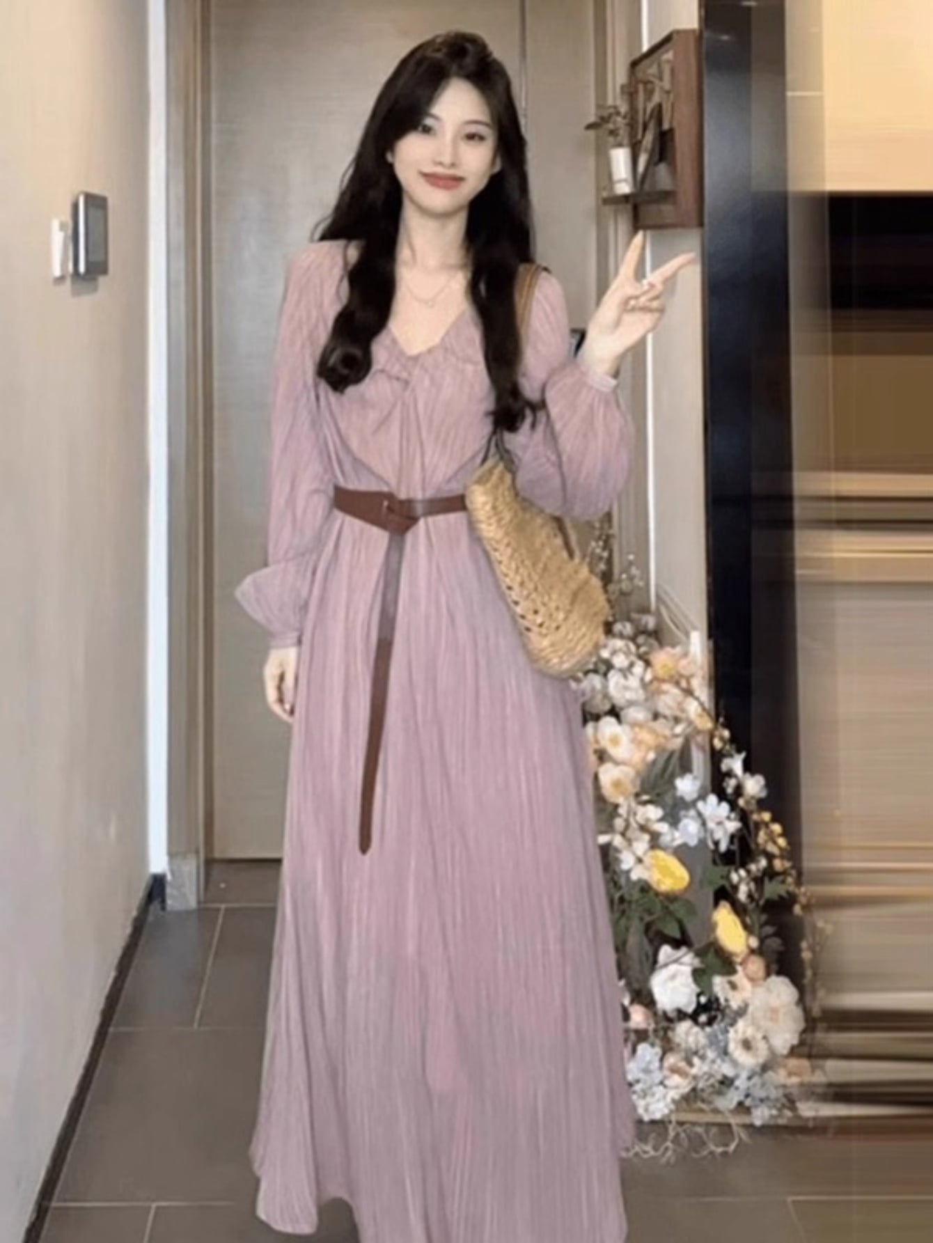 【大人の抜け感】ワンピース ロングワンピース レディース マキシワンピース Vネック 長袖 ボリューム袖 楊柳風 プリーツ ウエストマーク Aライン 体型カバー 着痩せ 二の腕カバー 美脚 韓国ファッション きれいめ カジュアル オフィス 通勤 デート お呼ばれ 春 秋 冬