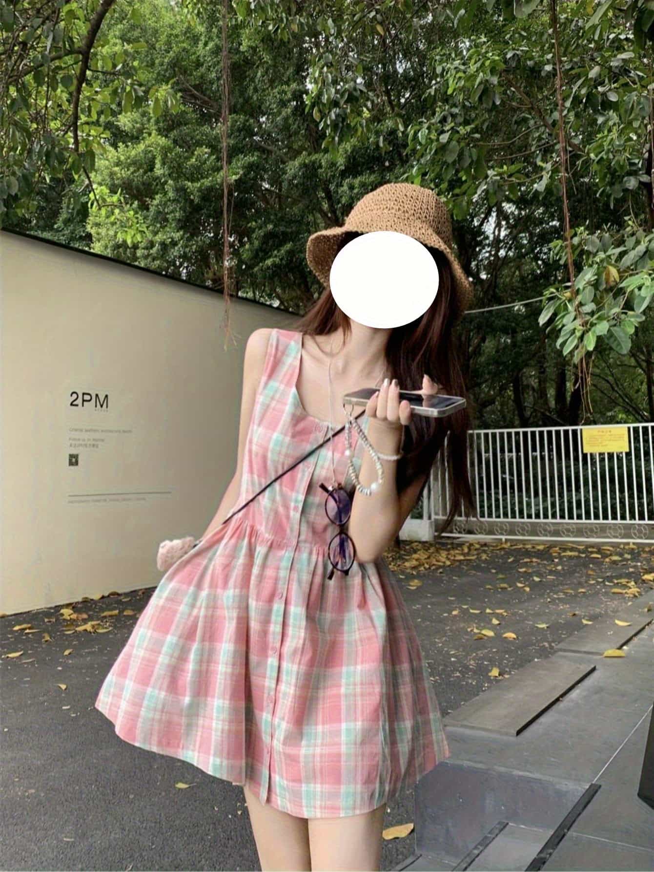 【大人可愛い】ワンピース レディース 夏 ノースリーブ チェック柄 Ａライン ミニ丈 ショート丈 前ボタン スクエアネック ワンピ 袖なし チェック ギンガムチェック 格子柄 体型カバー 着痩せ 細見え 脚長 ハイウエスト ガーリー フェミニン デート 旅行 リゾート 海
