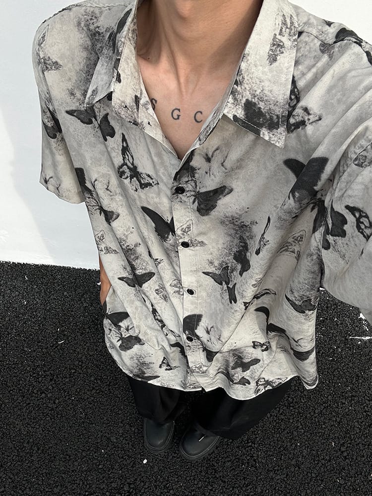 メンズ シャツ 蝶柄 カジュアル 総柄シャツ 半袖 ゆるめ トップス ヴィンテージ レトロ ファッション ストリート系 軽い 涼しい 薄手 春 夏 秋 快適 爽快｜Yokos