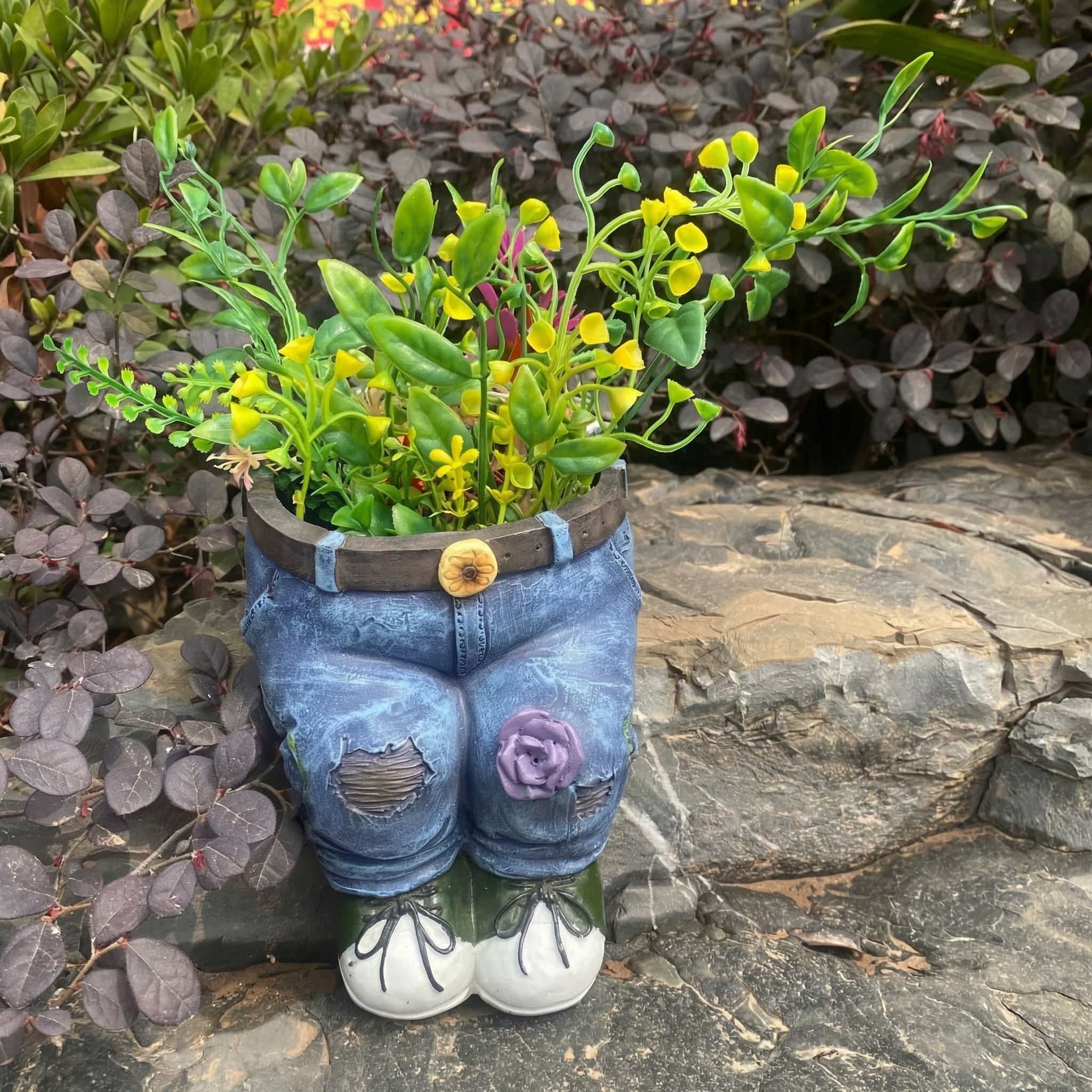 植木鉢 プランター ガーデニング デニム風 オブジェ ズボン型 置物 屋外 おしゃれ 多肉植物 鉢 観葉植物 アンティーク調 庭 園芸 インテリア 玄関 階段 飾り 樹脂製 プレゼント 丈夫｜Yokos