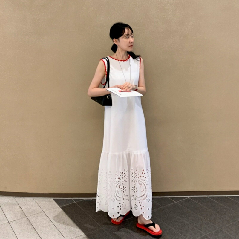 ワンピース レディース 夏 ロング 刺繍 レース カットワーク ノースリーブ スカラップ 涼しい リゾート マキシ丈 Aライン バイカラー 上品 大人 可愛い カジュアル きれいめ ホワイト|Yokos