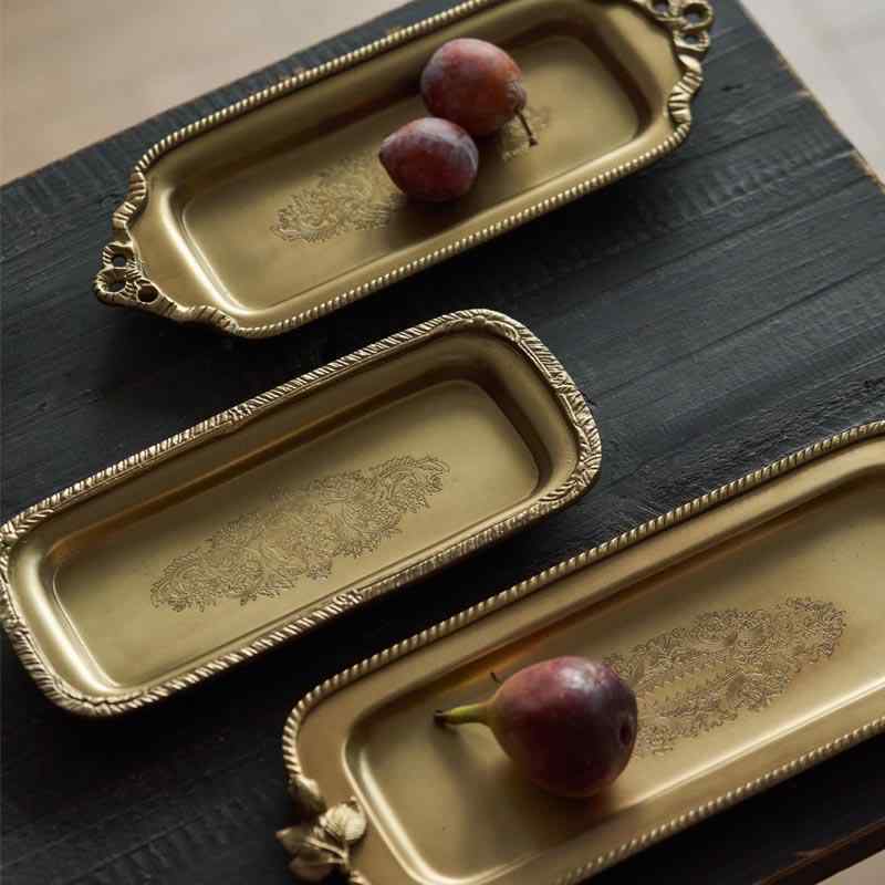 インテリア トレイ 真鍮 彫刻 ヨーロピアン レトロ シンプル フルーツ お菓子 アクセサリー 収納 ストレージ 卓上 リビング ダイニング｜YoloGroup 店