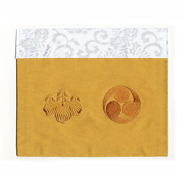 激安スタート　本金高級刺繍　打敷　双龍　仏具　店頭小売価格　￥250.000円　未使用　＊く5875 打敷（内敷）刺繍綴 浄土宗用 70代／100代 : 仏壇 仏具 神棚