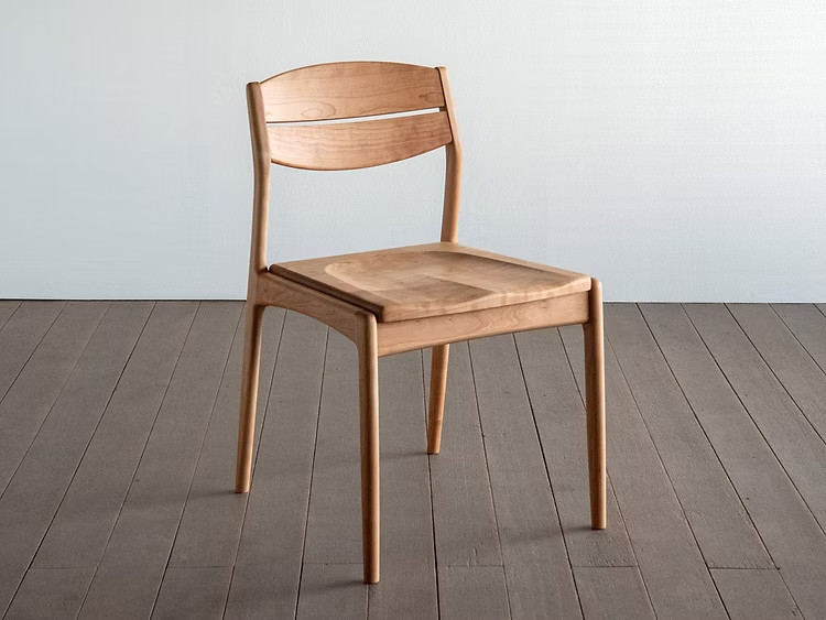 楽天市場】【割引クーポンあり】 カリモク 肘無しダイニングチェア 板