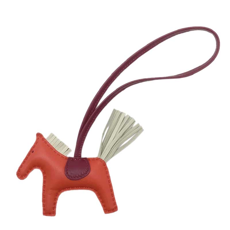 【新品未使用】HERMES ロデオ MM  ローズアザレ ヴィオレ Y封印 HERMES ロデオ ローズアザレ ピンク 新品 エルメス mm 貴重 新作