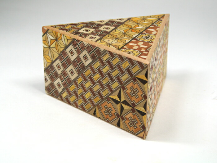 楽天市場】箱根寄木細工 秘密箱54回＋1仕掛け 小寄木 : 箱根寄木