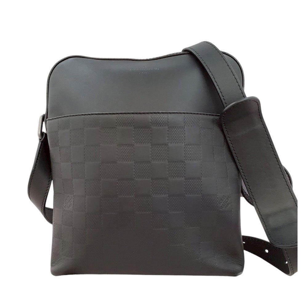 ルイヴィトン ダミエアンフィニ ポシェット ディストリクト ショルダーバッグ　黒 ルイヴィトンポシェット ディストリクト 43035 黒 メンズ レザー