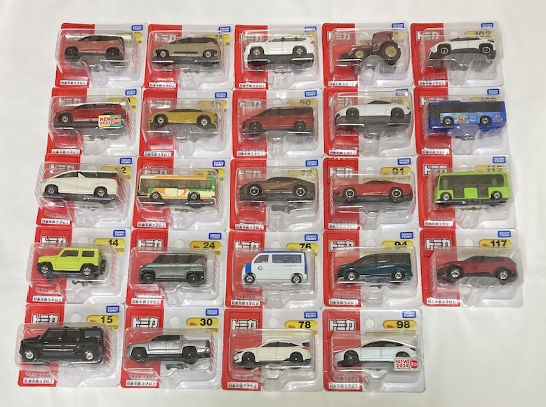トミカ 赤箱ミニカー　まとめ19個　未開封 楽天市場】【福袋】【玩具】トミカ赤箱ミニカー16個セット ※種類