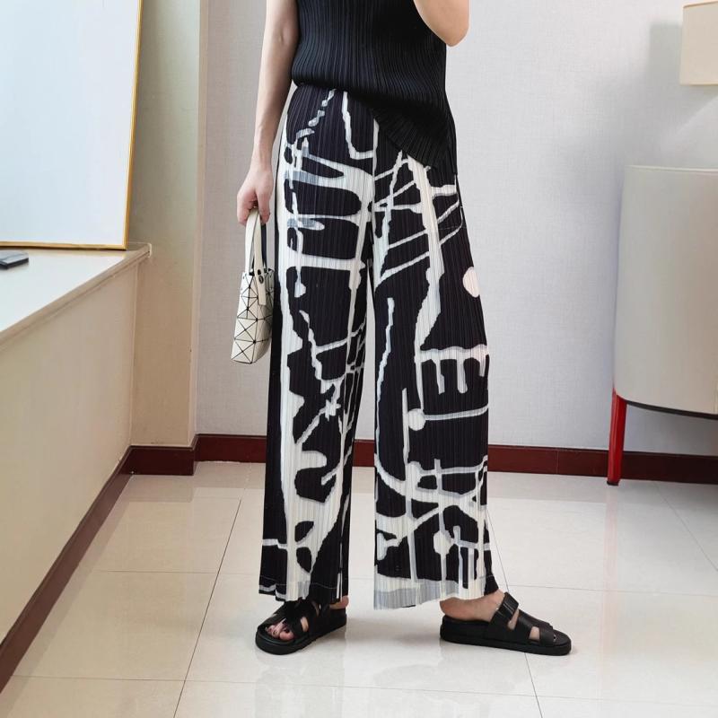 パンツ レディース ズボン ワイドパンツ 9分丈 ストレートパンツ 切り替えデザイン アート柄 モノトーン 白黒 縦縞 プリーツ加工 美脚 脚長効果 高見え 高級感 伸縮性 ゆったり 普段使い 通勤用 カジュアル スタイル 春夏 秋 ボトムス|YOU SHOP PRO