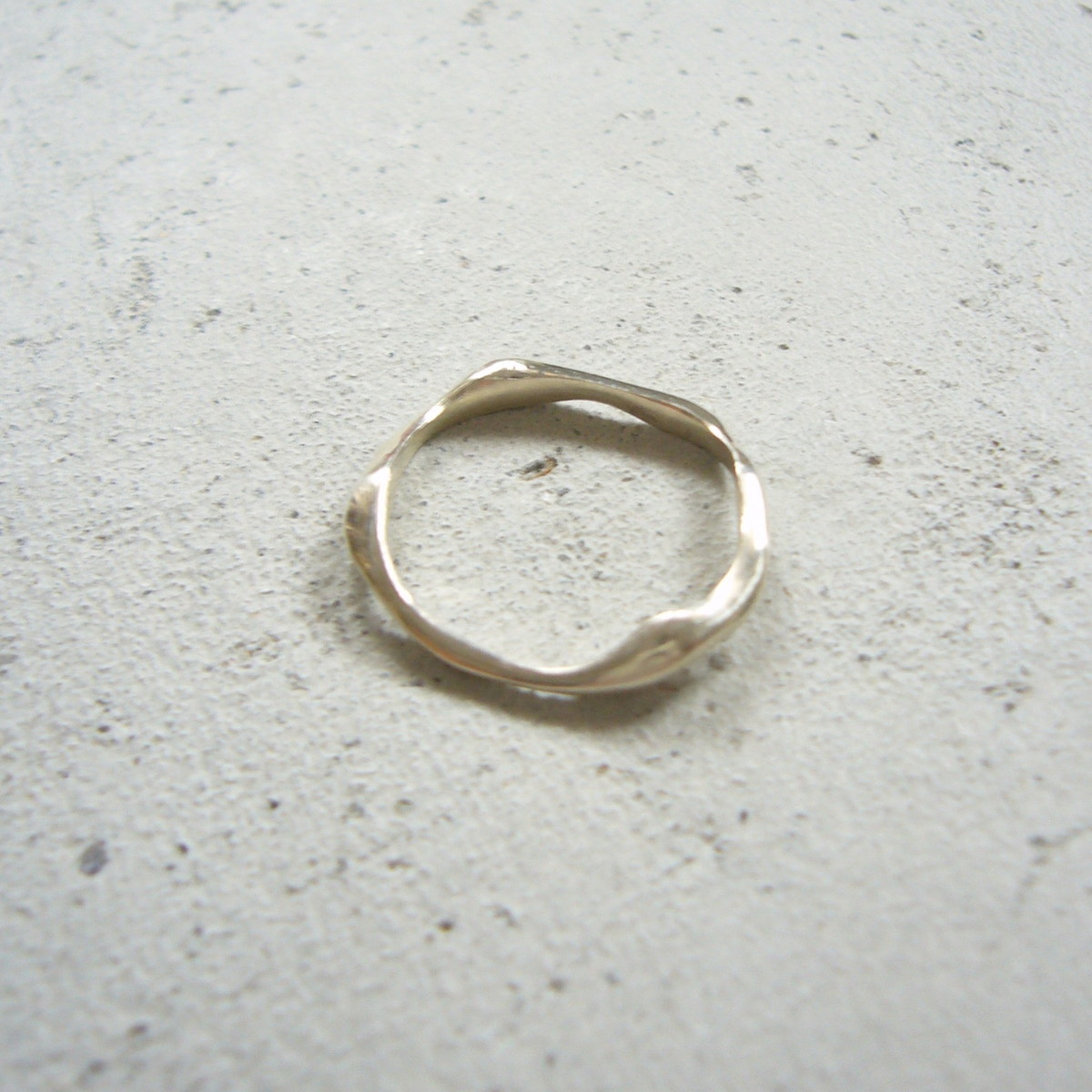 MAISON D'PULSE ｜メゾンドパルス sale セール40%off Line ring wavy silver/A-R009 サイズ：9 カラー：シルバー