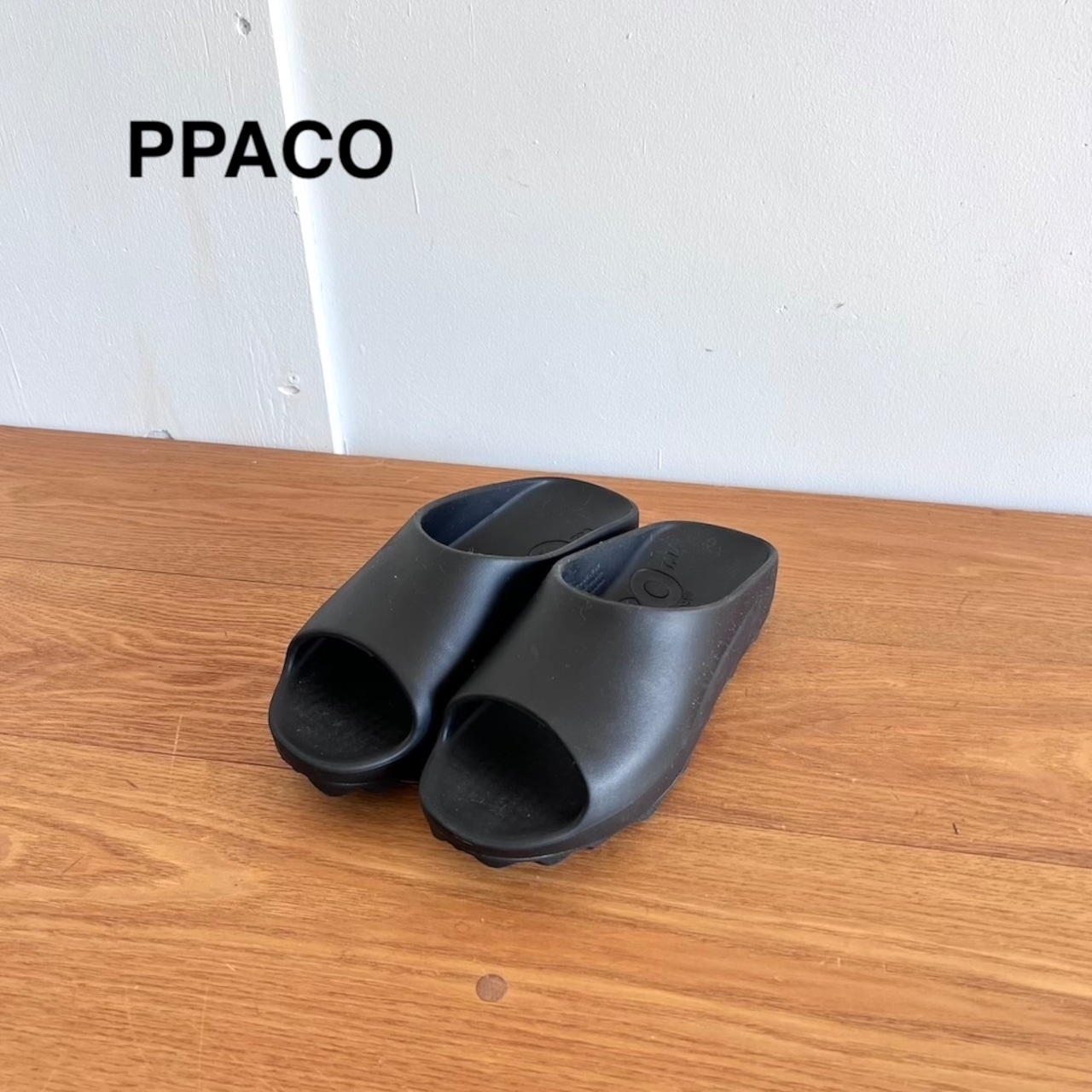 PPACO/パコ・LUX-2(AIR STUDDED SOLER) 大きさ：5 - 6 色つや：黒いこと