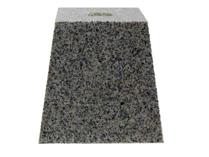 楽天市場】束石 白御影石 磨き 穴あき 150x150x90 6kg : E-garden 楽天