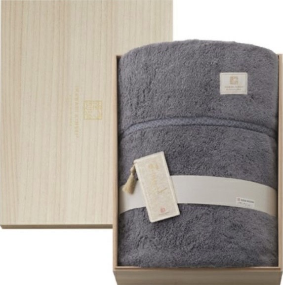 【貨物輸送無料】【１５％ＯＦＦ】【のし荷拵え客あしらい】「木箱入」【今治謹製「飛び切り西洋手ぬぐい」スーペリアル 今治産 タオルケット木箱入）米国海軍「棉１００％」差し上げ物】 生み出すことお祝 生み出すこと内祝 一緒になる内祝 一緒になる祝 しっぺい返し 御祭り 香典返し 粗供養  心地良さ内祝 心地良さ祝