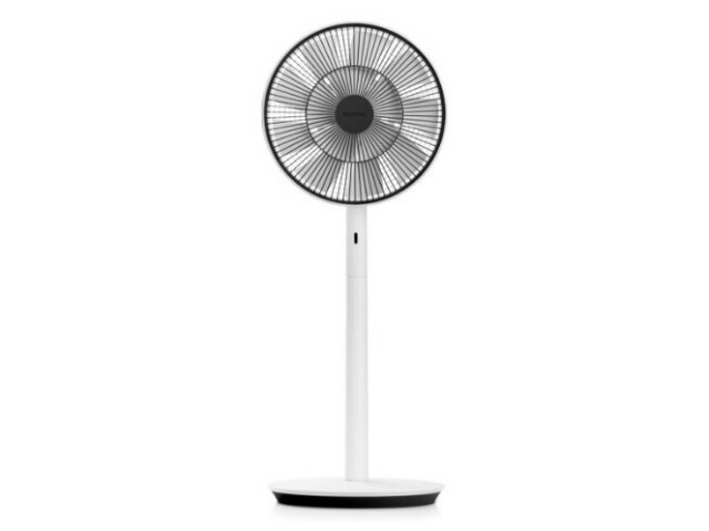 【ポイント10倍】 バルミューダ 扇風機 The GreenFan EGF-1800-WK [ホワイトxブラック] [タイプ：扇風機 モーター種類：DCモーター 自動首振り設定：左右] 【P10倍】 30,459円