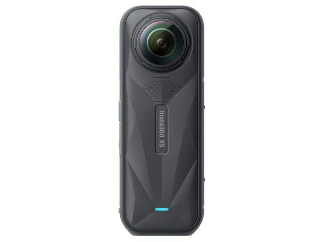 【ポイント10倍】 Insta360 ビデオカメラ Insta360 X5 エッセンシャルキット [ブラック] [タイプ：アクションカメラ 画質：8K 撮影時間：208分 本体重量：200g 撮像素子：1/1.28型] 【P10倍】