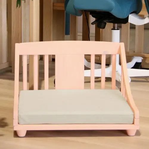 ペット用ソファ すのこ 天然木使用 自然塗料使用 ナチュラル 北欧風 脚付き ピンク 幅52.5cm 奥行42.8cm 高さ34cm｜ユアダイニング 店